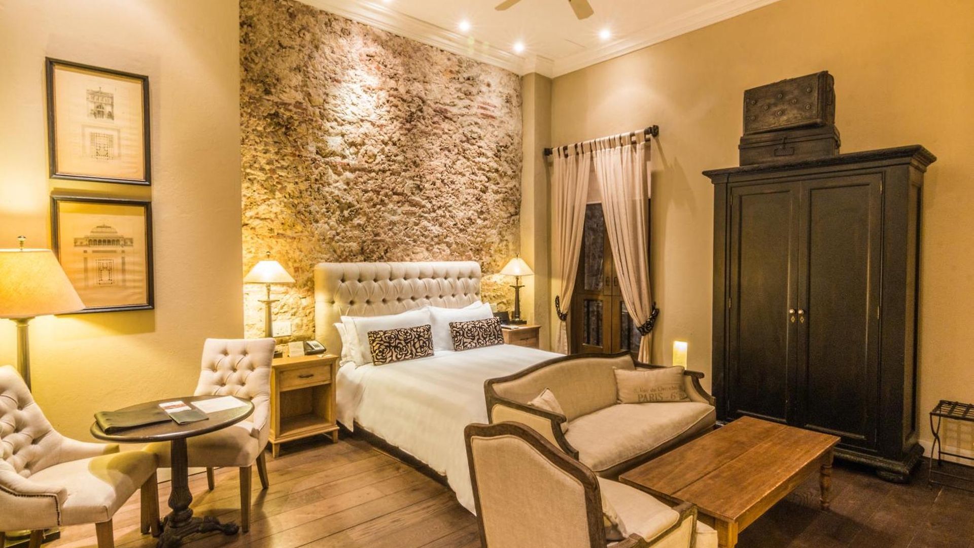 Hotel Bastión Luxury