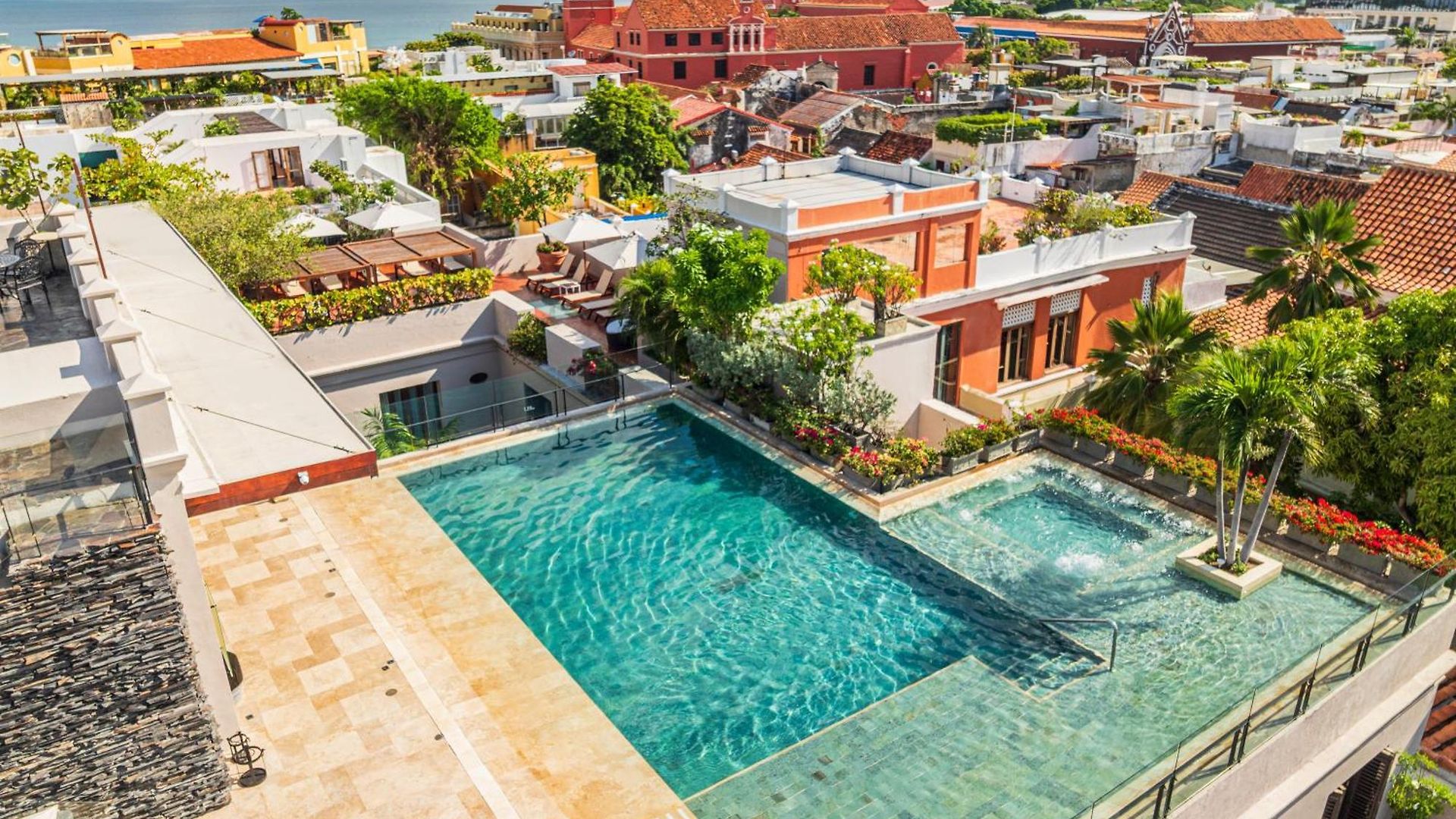 Bastión Luxury Hotel 5*
