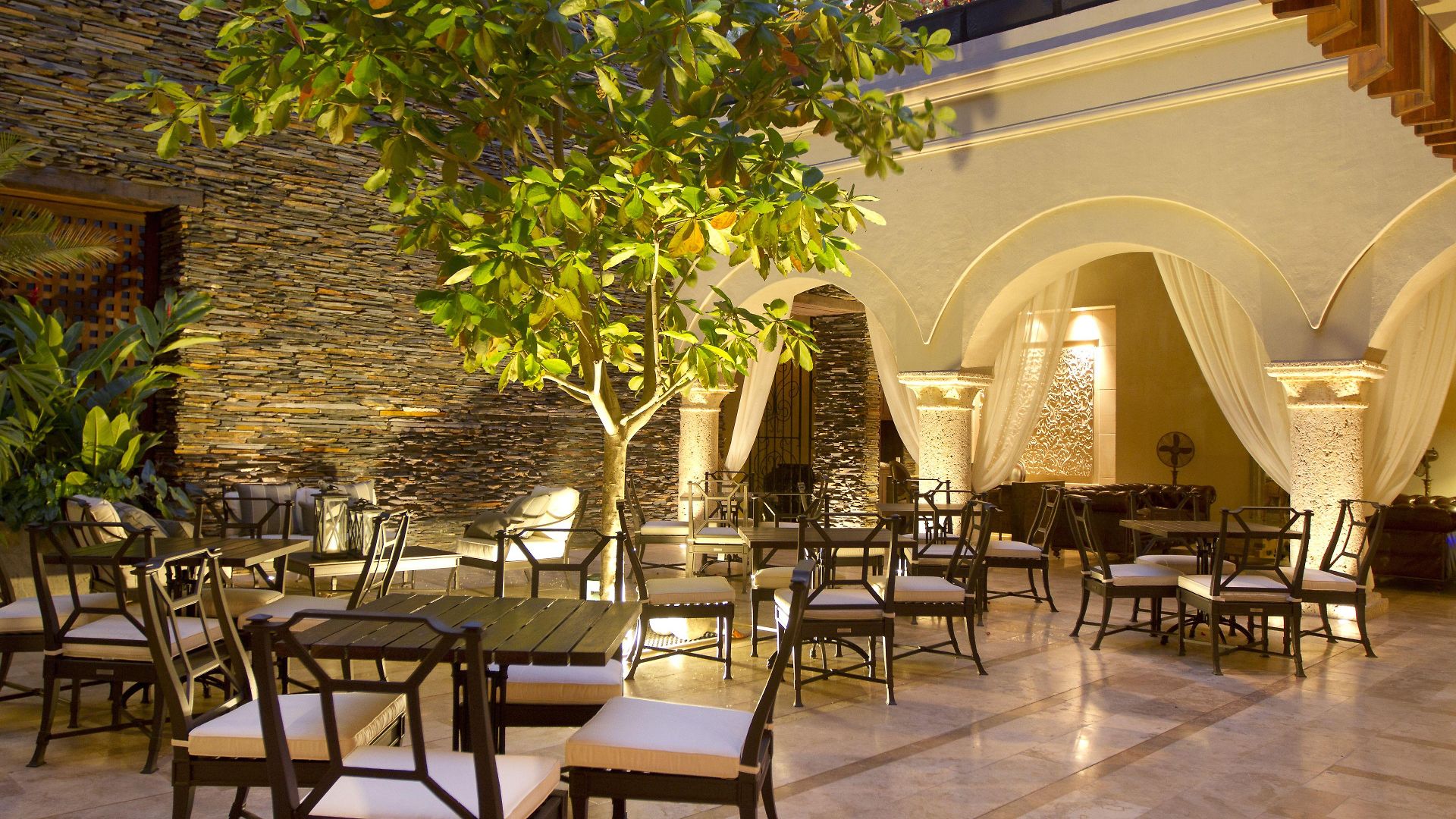 Hotel Bastión Luxury