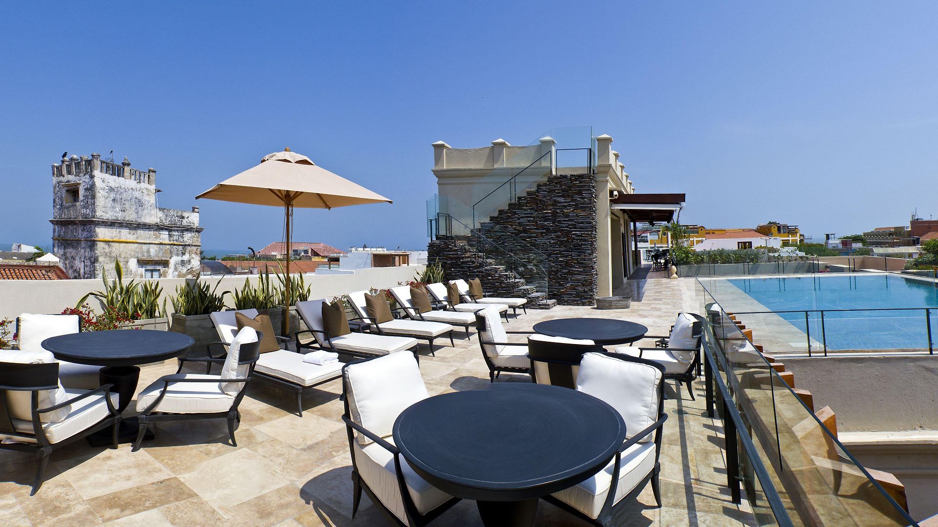 Hotel Bastión Luxury 5*
