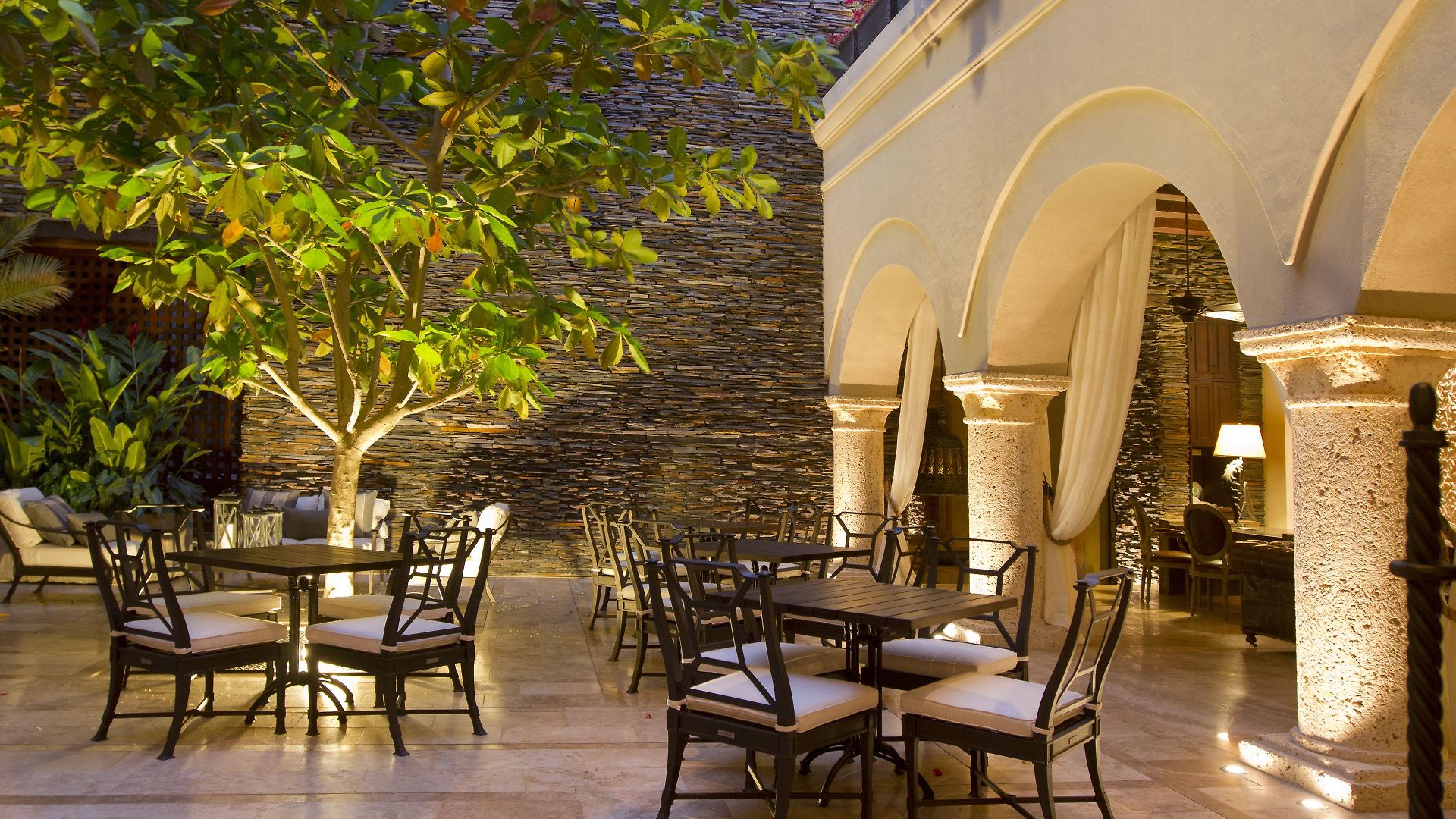 Hotel Bastión Luxury