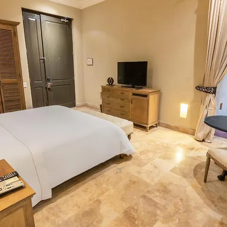 Bastion Luxury 5*