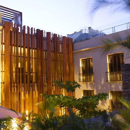 Hotel Bastion Luxury